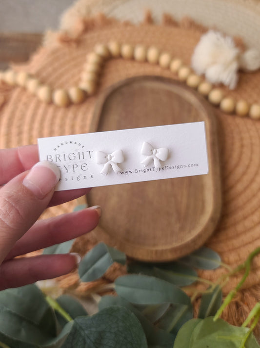 Simple Bow studs